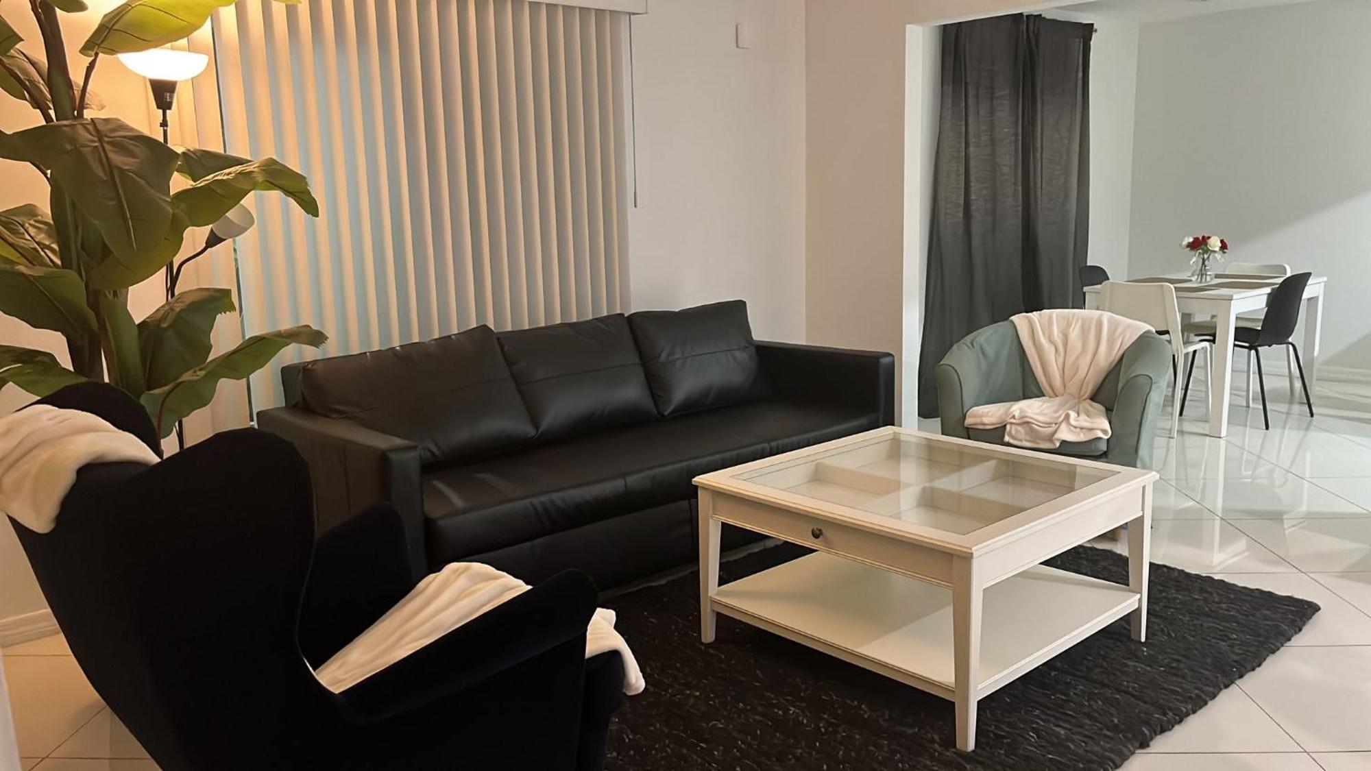 Beautiful, Fully Furnished 4Bed 2Bath House - 5 Minute Walk To Miracle Mile Downtown Coral Gables Villa Miami Eksteriør bilde